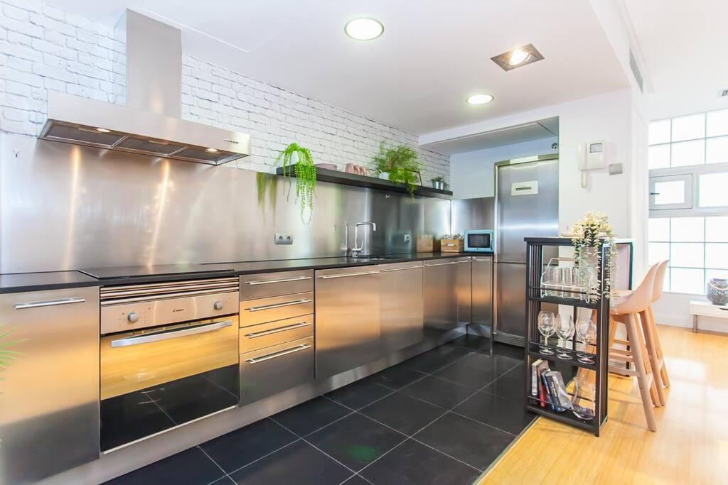 Atocha, Precioso Piscina Y Parking At Lavapies Apartment Madrid Ngoại thất bức ảnh